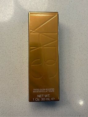 NARS Tinted Glow Booster - Dark